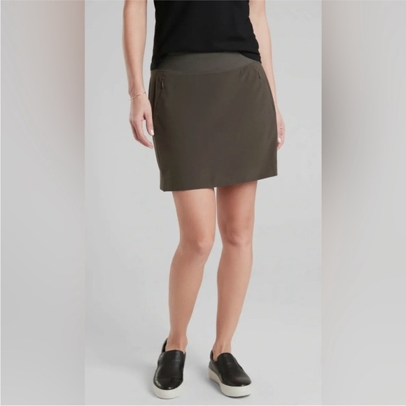 Athleta Pants - Athleta Women’s Mountain Olive Soho Skort Size 12